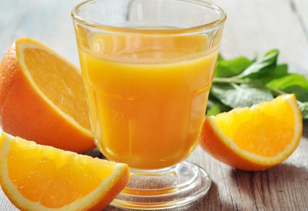 Các loại nước ép trái cây làm trắng da - Nước ép cam
