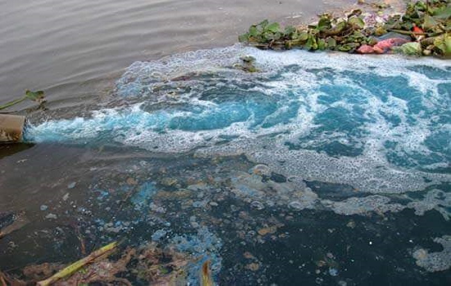 Các nguyên nhân gây ô nhiễm môi trường nước ở Việt Nam hiện nay