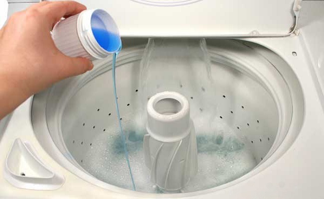 Cách bỏ nước xả vào máy giặt