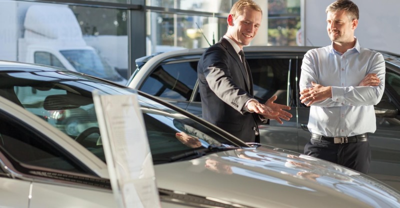 Cách tiếp cận khách mua ô tô hiệu quả của dân trong nghề