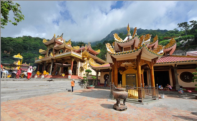 Những địa điểm du lịch tâm linh ở Tây Ninh