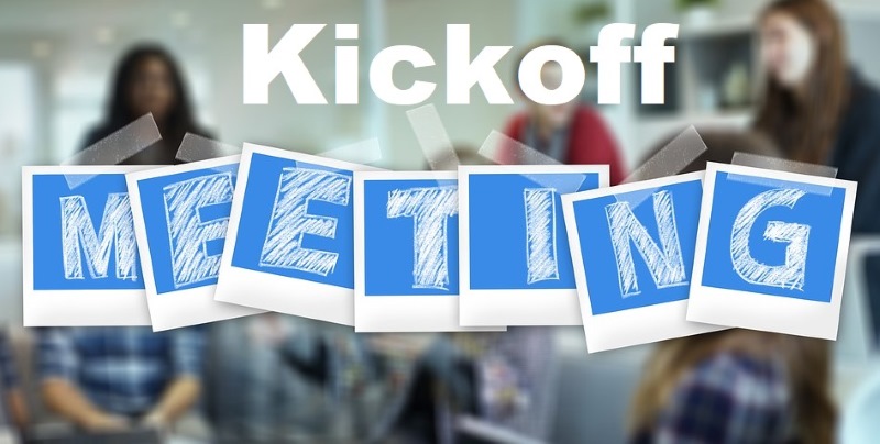 Kick off là gì? Hướng dẫn tổ chức kick off meeting thành công